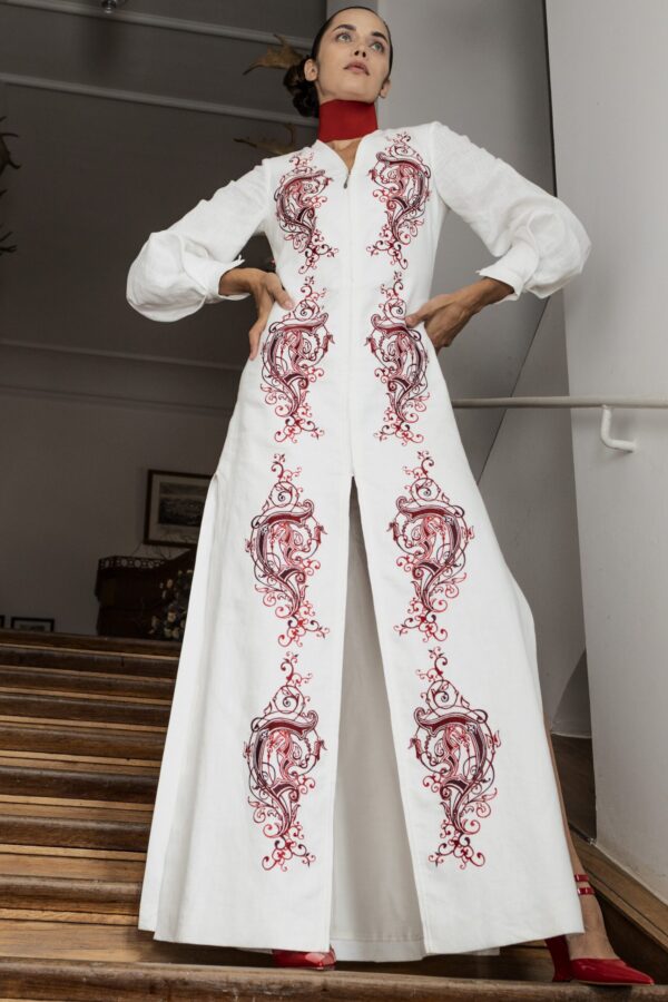 Sukienka lniana biała z haftem