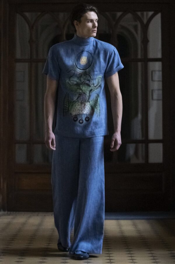 Bluza lniana unisex niebieska z nadrukiem i spodnie lniane unisex niebieskie