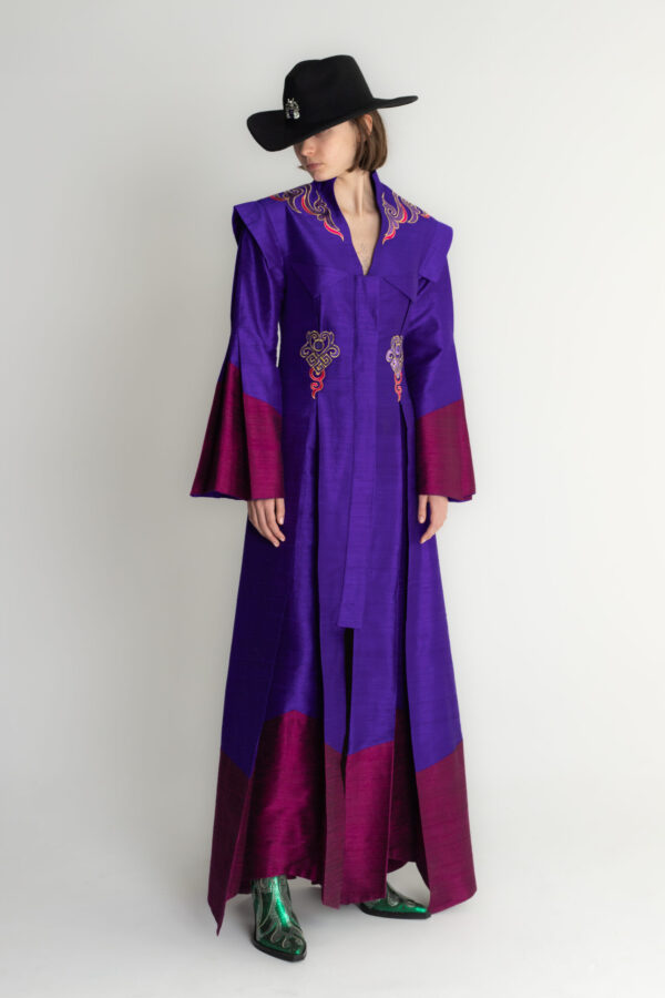 Płaszcz lekki jedwabny damski fioletowy bordo