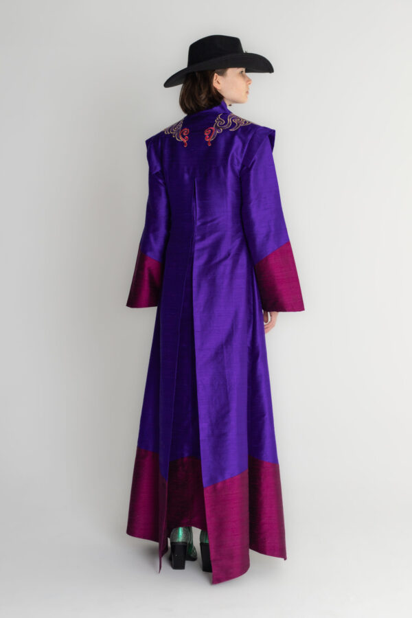 Płaszcz lekki jedwabny damski fioletowy bordo