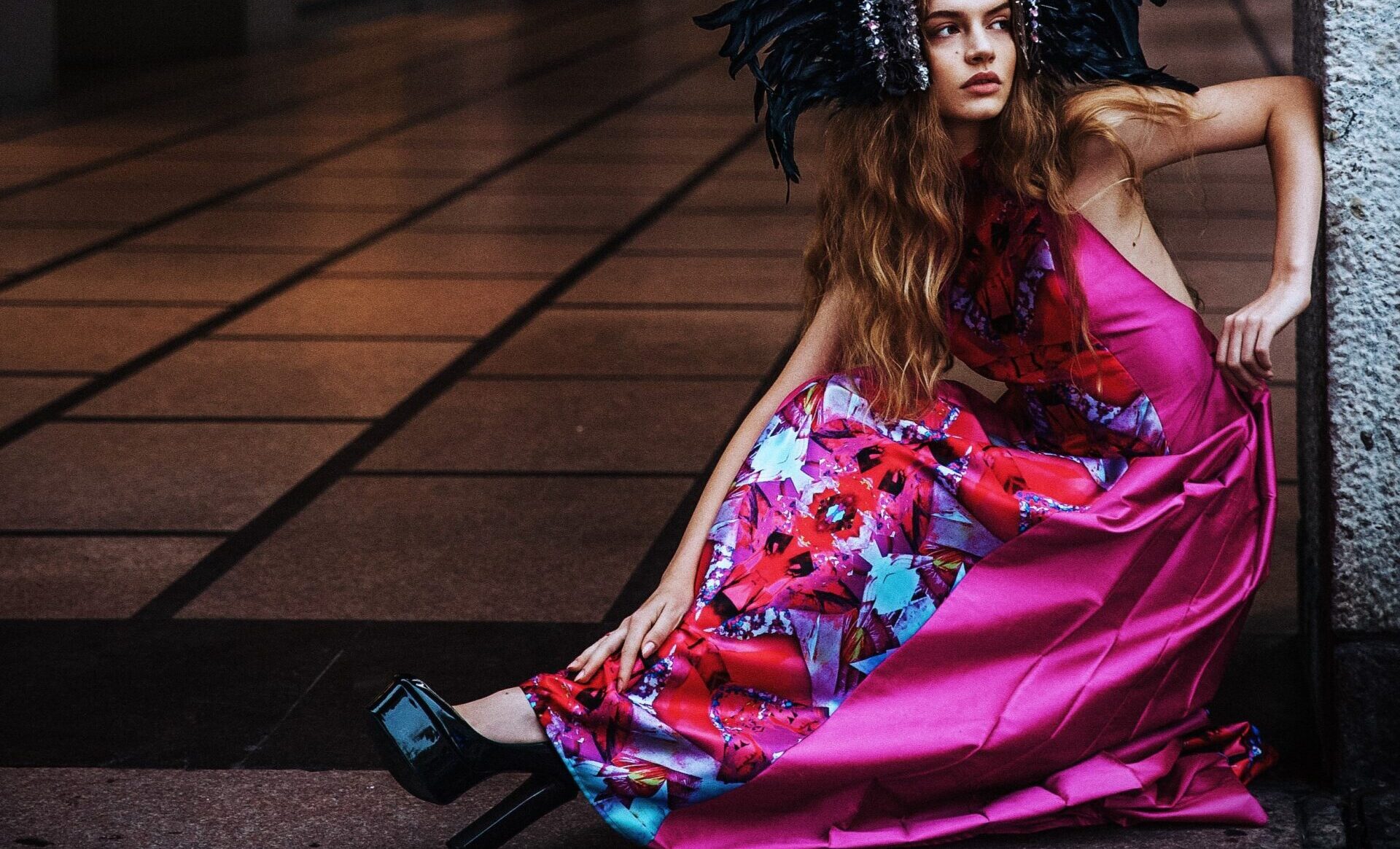 Marynarka lniana damska biała z haftem i spodnie lniane damskie białe